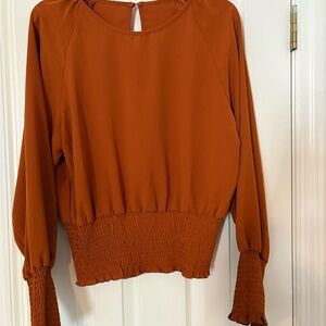 Women's Rust Smocked Hem Top